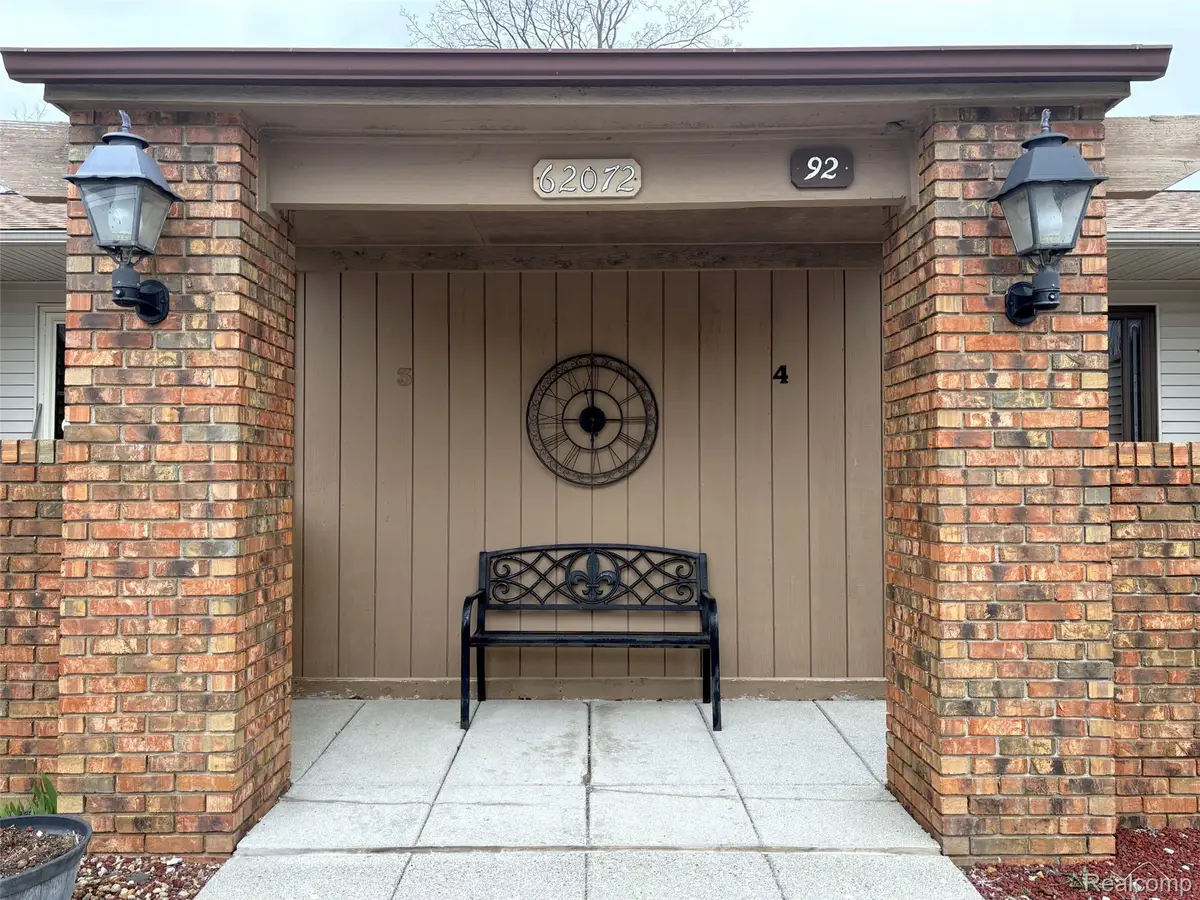 62072 Yorktown - Unit 4, South Lyon, MI 48178 - #1