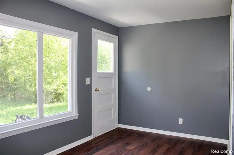 3922 Herrick Street, Flint, MI 48532 - #2