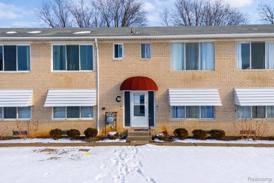 27094 Sandy Hill Ln #24, New Hudson, MI 48165 - #2
