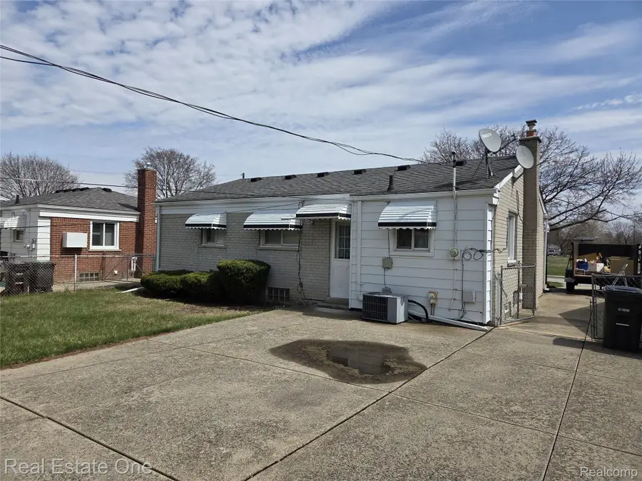 7946 Mckinley Street, Taylor, MI 48180 - #3