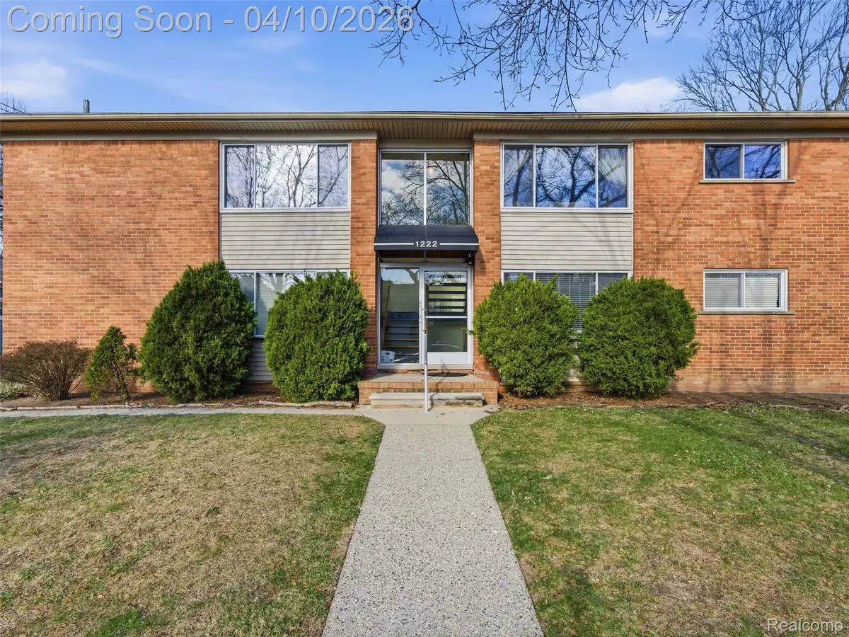1222 E Lincoln Avenue, Royal Oak, MI 48067 - #1