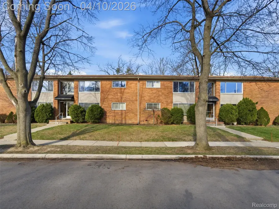 1222 E Lincoln Avenue, Royal Oak, MI 48067 - #2