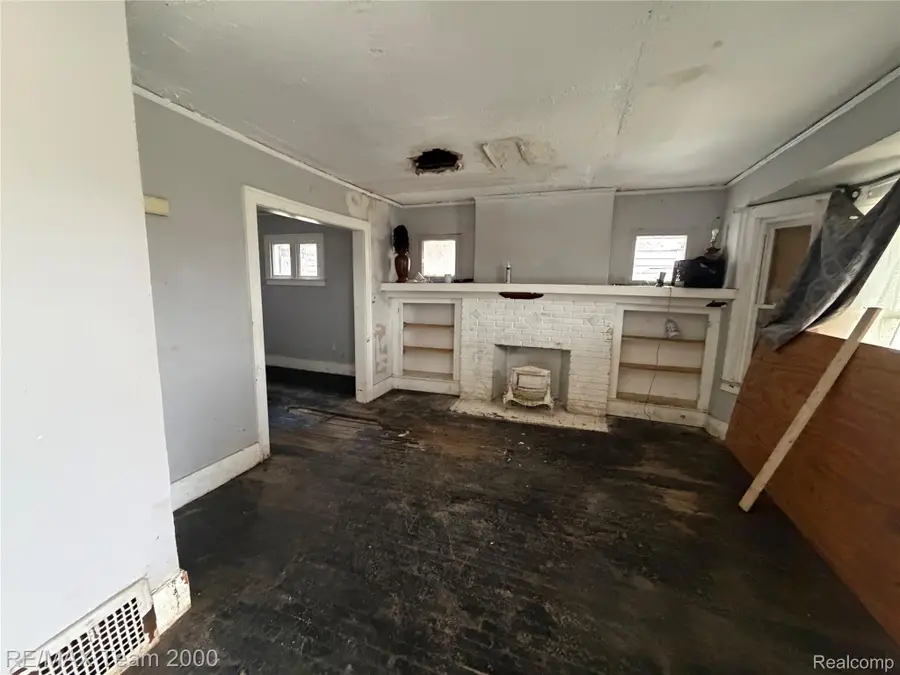 2301 Fullerton Street, Detroit, MI 48238 - #3