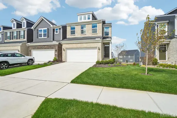 1434 Superior Drive, Milford, MI 48381