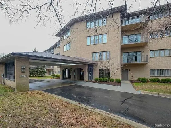 4040 Greenleaf Circle #110, Kalamazoo, MI 49008