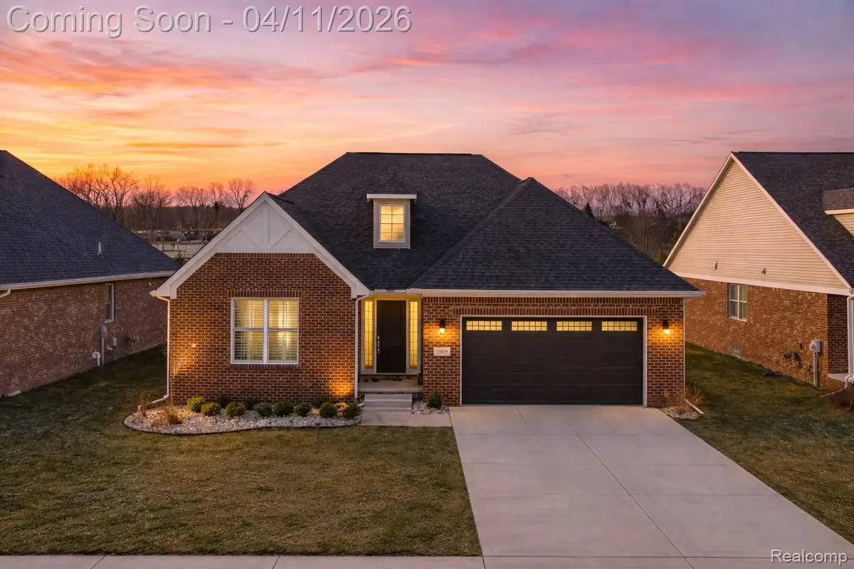 5809 Hartwick Drive, West Bloomfield, MI 48324 - #1