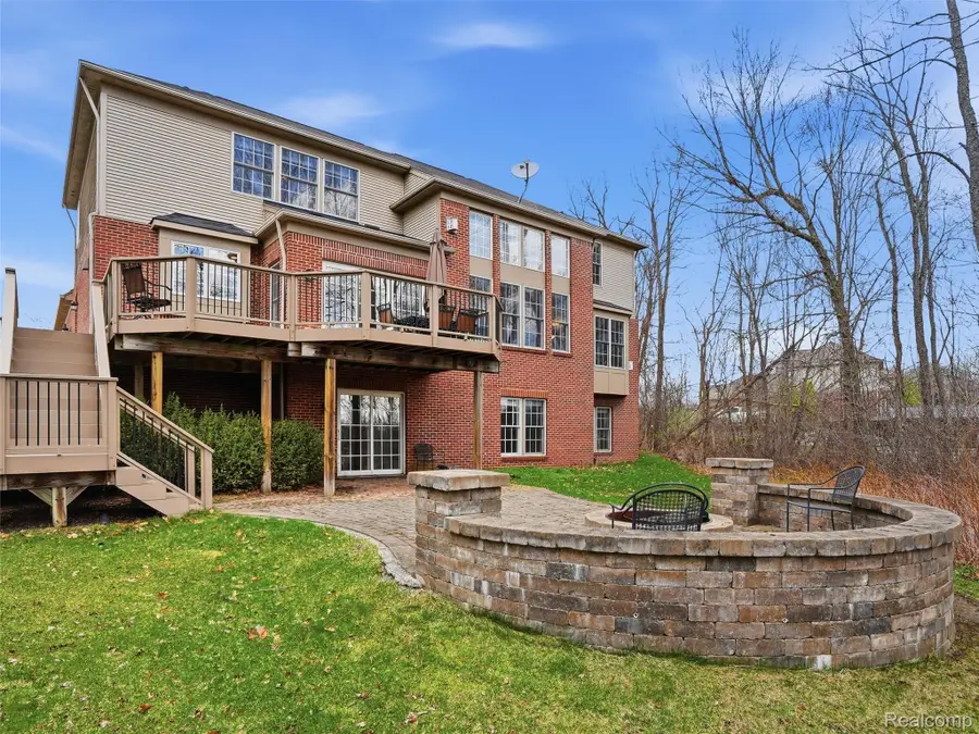 3235 Woodview Circle, Orion, MI 48362 - #3