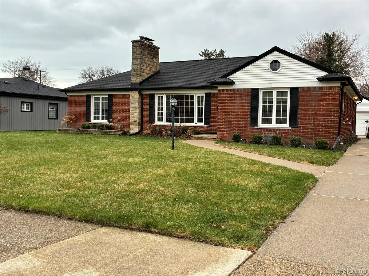 65 Hampton Road, Village Of Grosse Pointe Shores, MI 48236 - #1