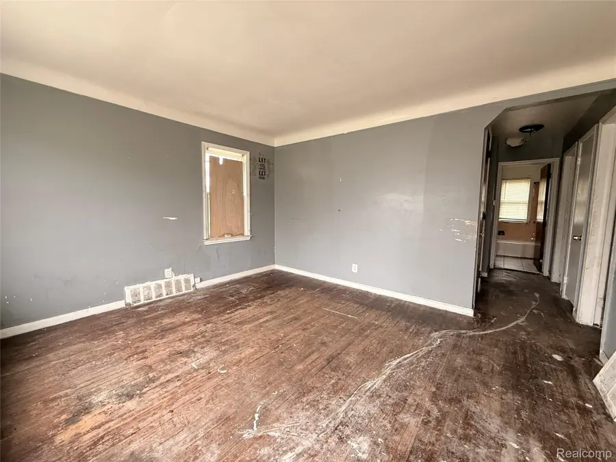 8855 Stout Street, Detroit, MI 48228 - #2
