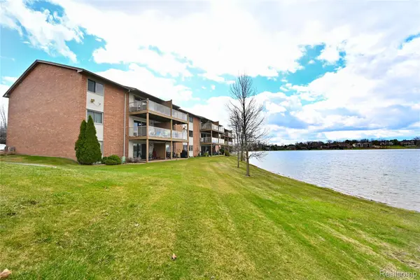 1966 Klingensmith Road #18C, BloomfieldHills, MI 48302