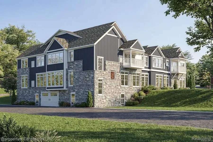 1111 Angara Drive #1, Rochester Hills, MI 48309 - #2
