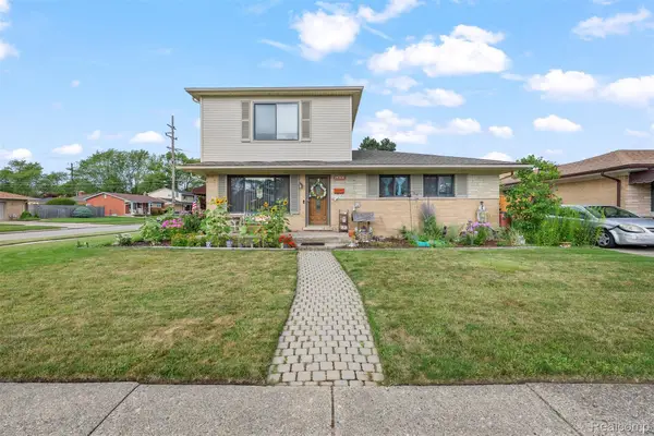 21301 Violet Street, StClairShores, MI 48082