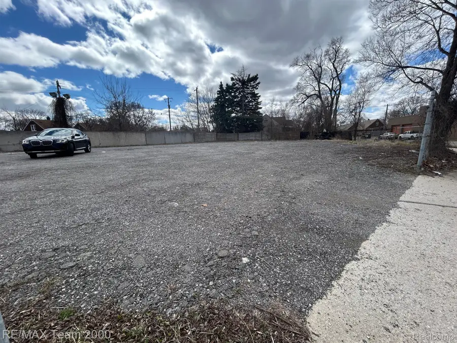 2400 S Schaefer Highway, Detroit, MI 48217 - #3