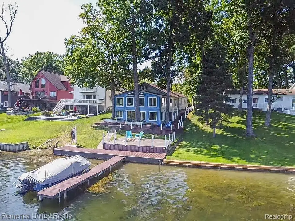 16431 Oak Hill Drive, Fenton, MI 48430 - #1