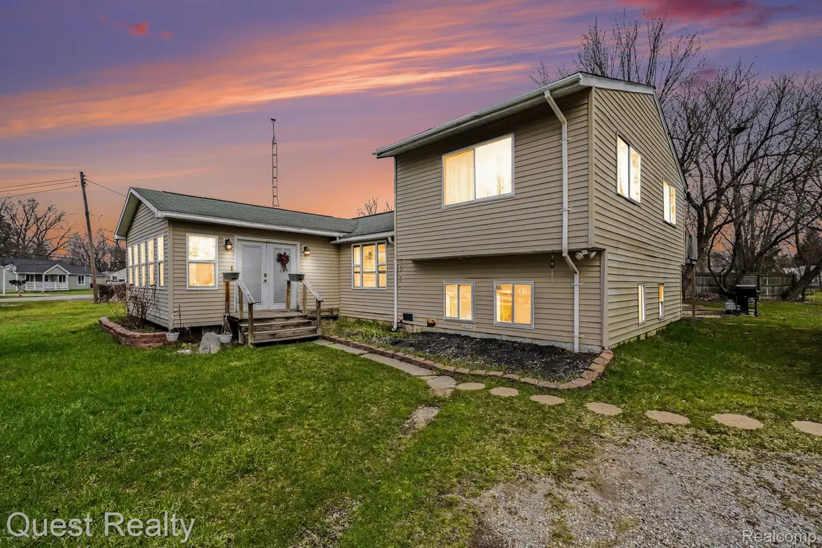 2103 Valley Forge Street, Burton, MI 48519 - #1