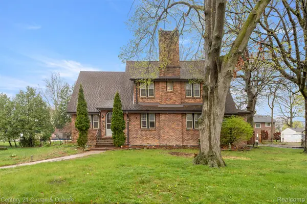 9045 Riverdale St, Redford, MI 48239