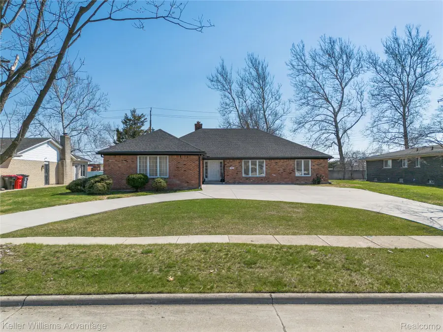 17005 Westland Avenue, Southfield, MI 48075 - #3