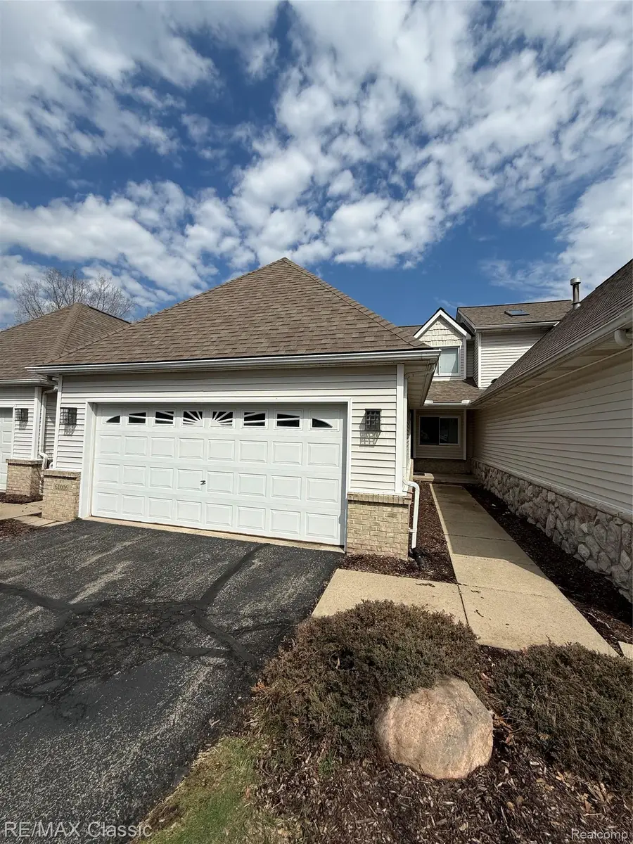 61016 Evergreen Court, South Lyon, MI 48178 - #3