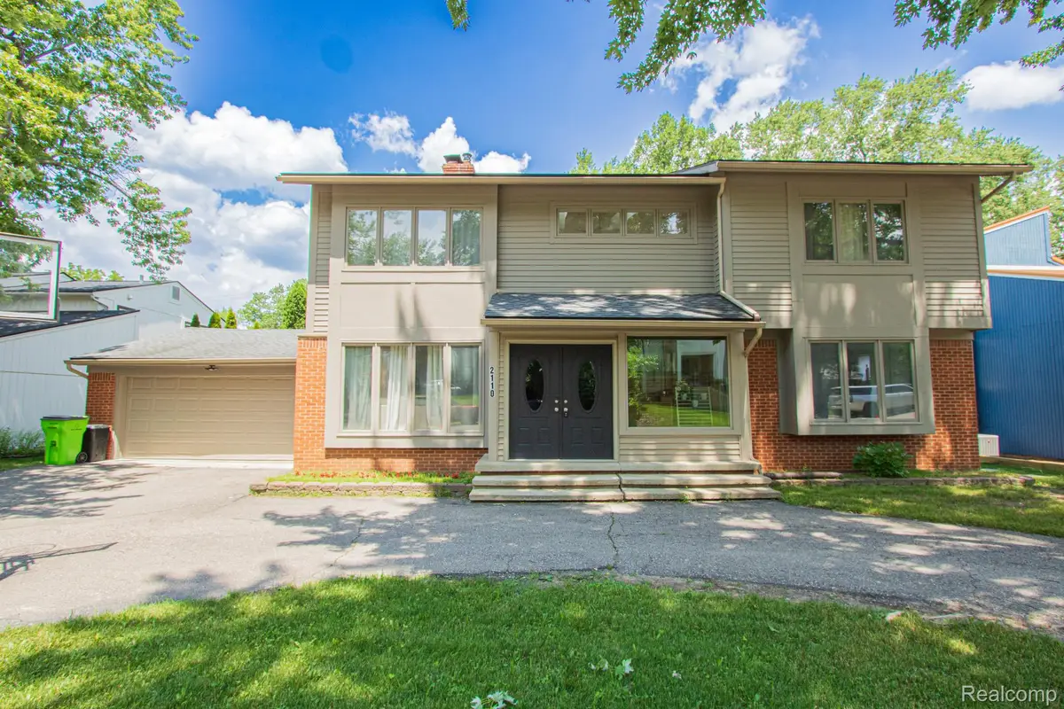 2110 Langham Drive, West Bloomfield, MI 48323 - #1