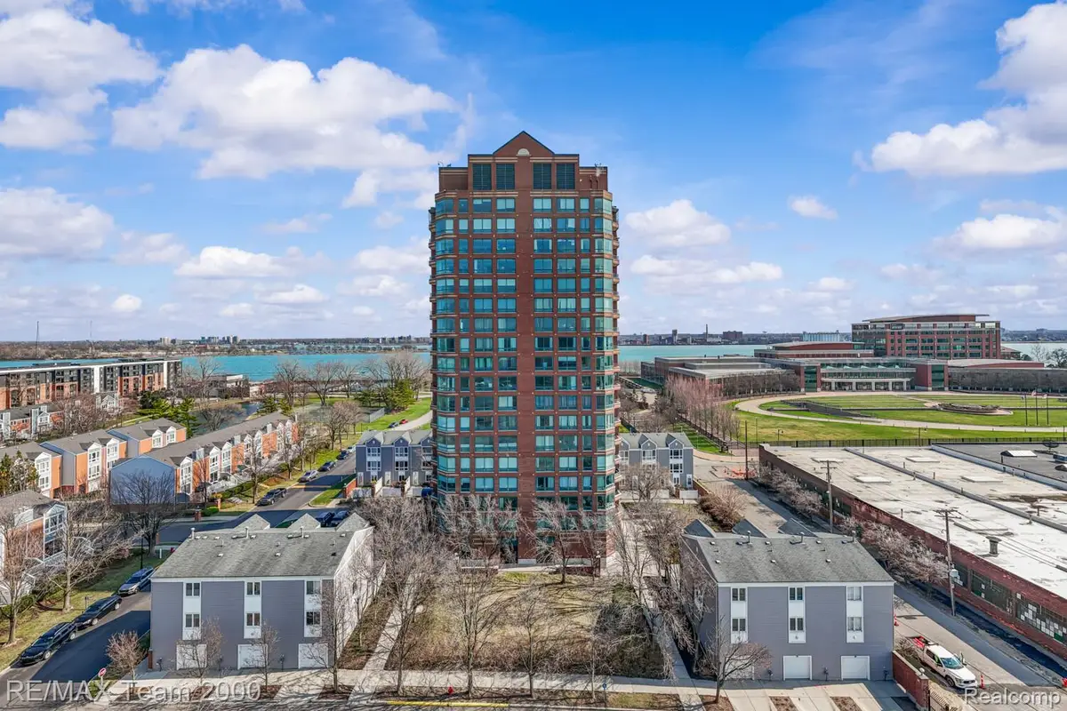 3320 Spinnaker Lane #15F, Detroit, MI 48207 - #1