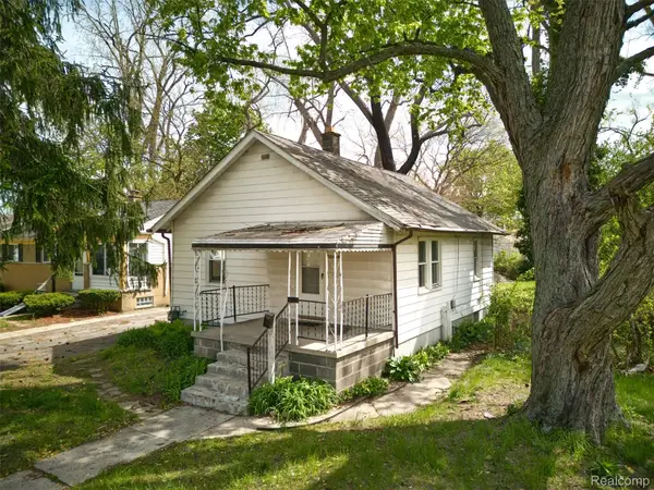20426 Salem Street, Detroit, MI 48219