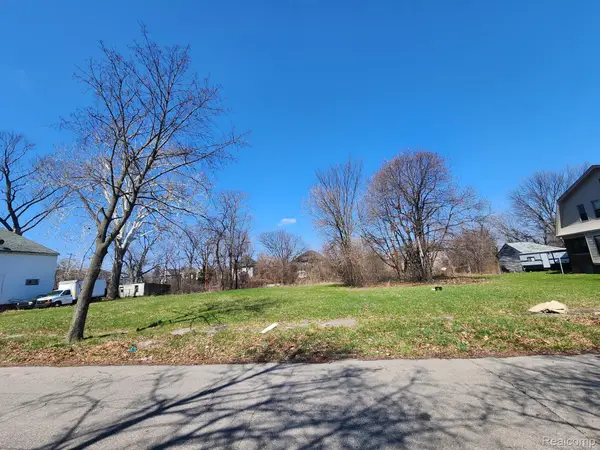 583 Leicester Court, Detroit, MI 48202