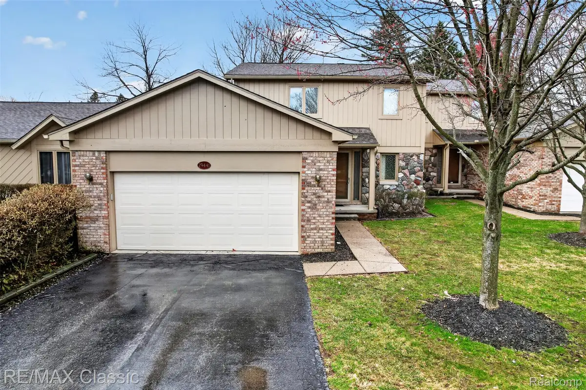 29441 Sylvan Lane, Farmington, MI 48334 - #1