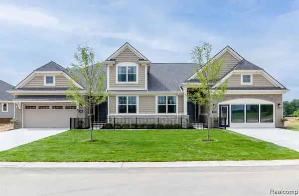 3947 Chatham Place #107, Brighton, MI 48114