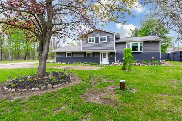 1337 Haines Road, Lapeer, MI 48446