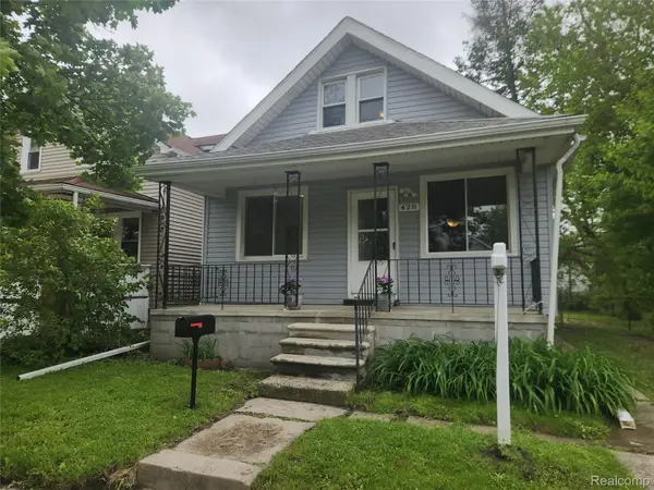 428 E Milton Avenue, HazelPark, MI 48030