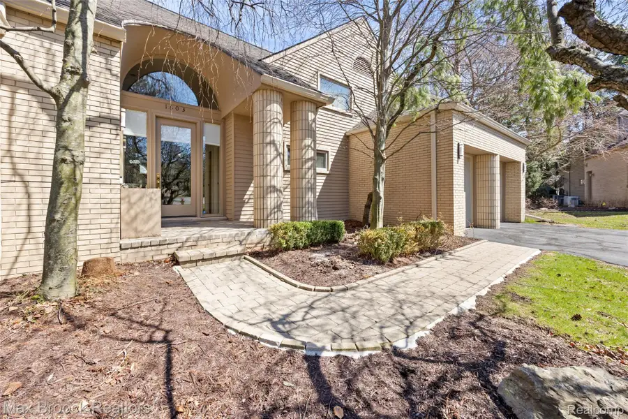 1603 Franklin Hills Drive #1, Bloomfield, MI 48302 - #3