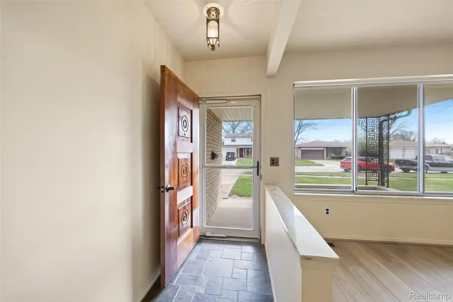 36825 Eton Court, Sterling Heights, MI 48310 - #2