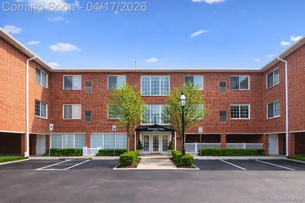 444 Chester Street #425, Birmingham, MI 48009