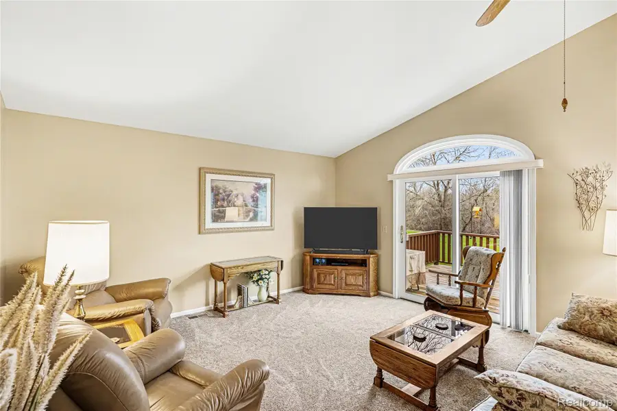 11676 Hawthorne Glen Drive, Grand Blanc, MI 48439 - #2
