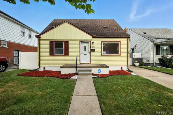7445 Rockdale, Redford, MI 48239