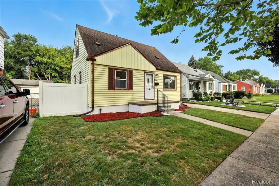 7445 Rockdale, Redford, MI 48239 - #2