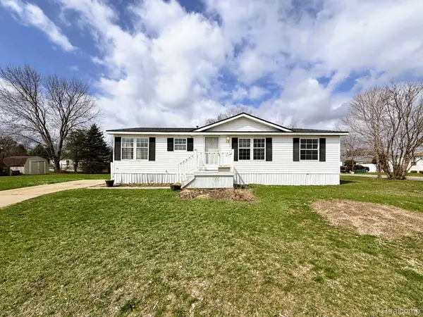 2880 Mulberry Drive, Clarkston, MI 48348