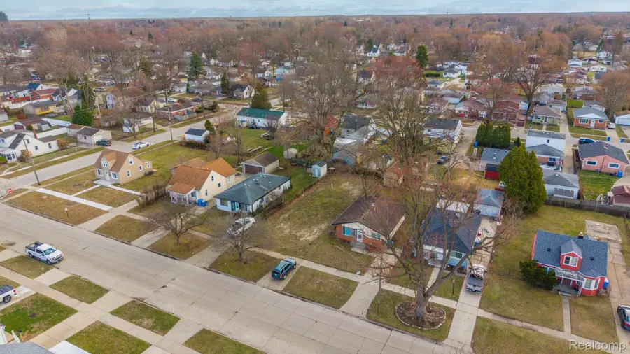 25659 Annapolis Street, Dearborn Heights, MI 48125 - #3