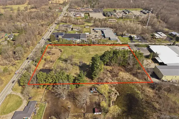 2265 S Milford Road, Milford, MI 48381