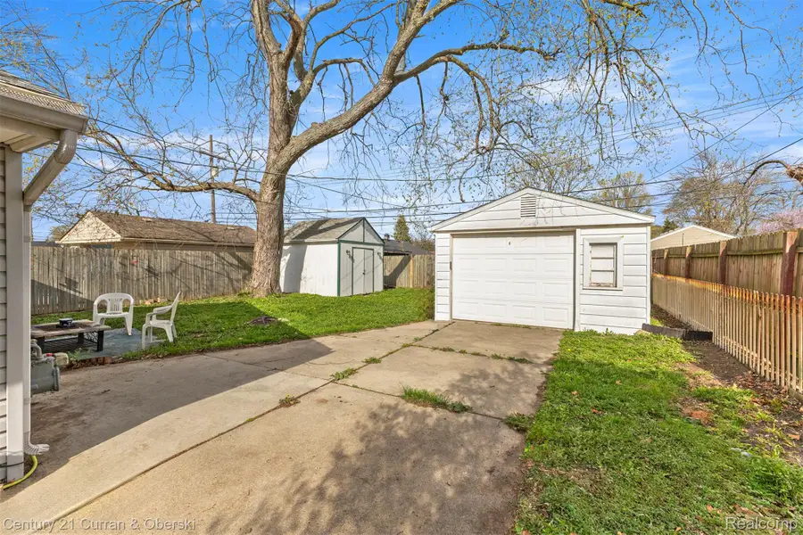 8075 William Street, Taylor, MI 48180 - #3