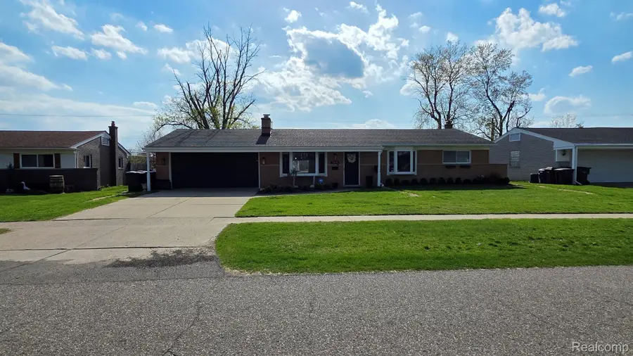 51241 Kingwood Drive, Shelby, MI 48316 - #3