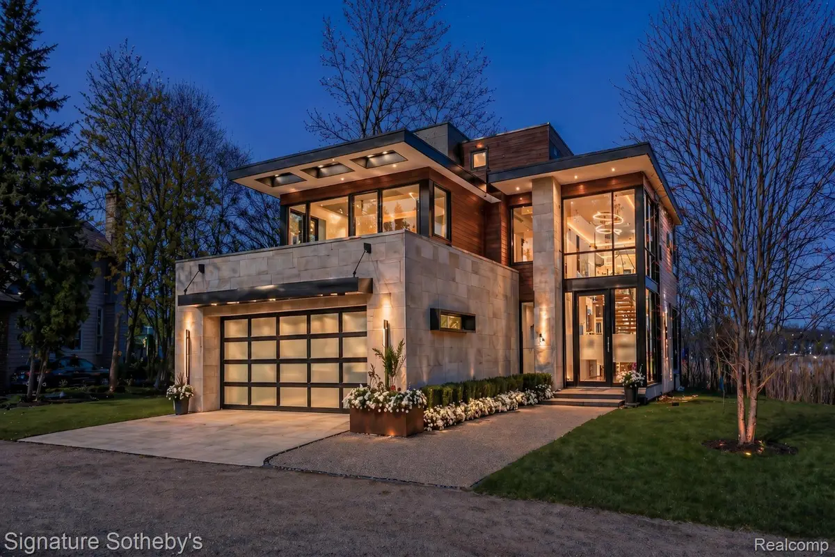 1105 Oregon Boulevard, Waterford, MI 48327 - #1