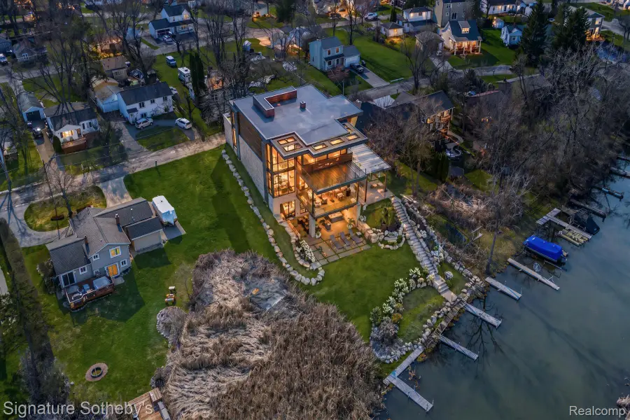 1105 Oregon Boulevard, Waterford, MI 48327 - #2