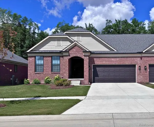 55825 Oak Pointe Drive, Shelby, MI 48315