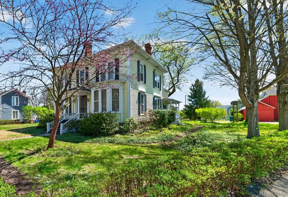 403 Lake Street, Howell, MI 48843 - #1