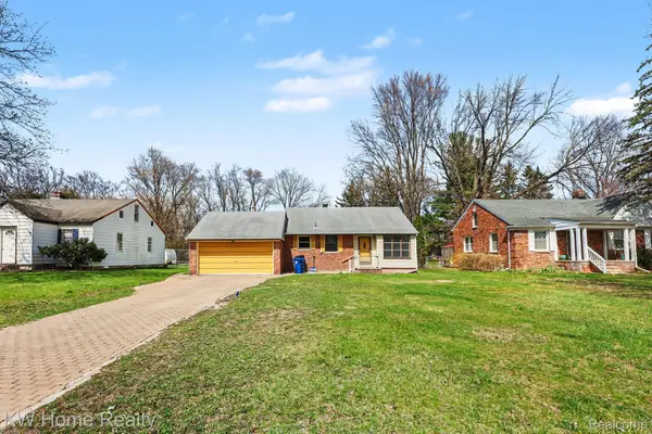 26932 W 6 Mile Road N, Redford, MI 48240