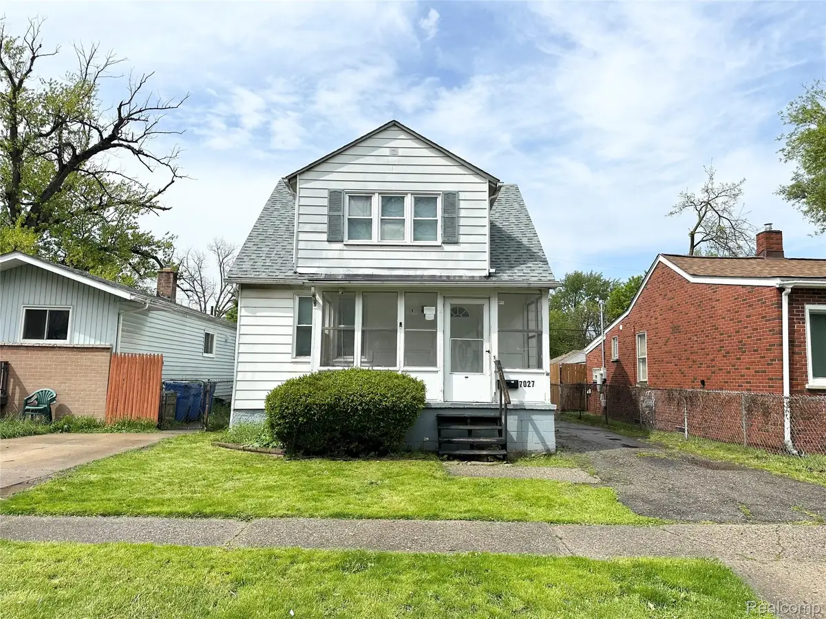 7027 Meadow Avenue, Warren, MI 48091 - #1