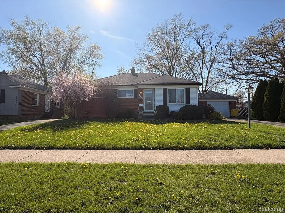 23349 Roxana Avenue, Eastpointe, MI 48021 - #1