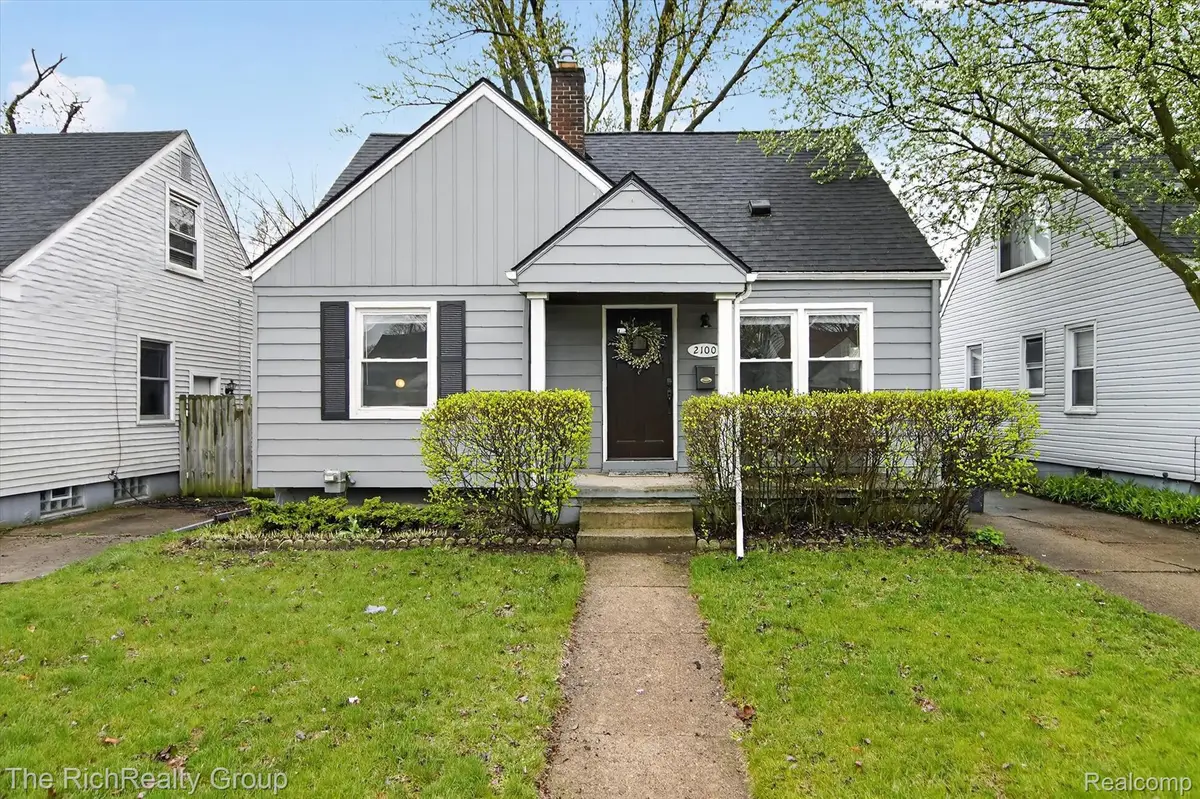 2100 Brockton Avenue, Royal Oak, MI 48067 - #1