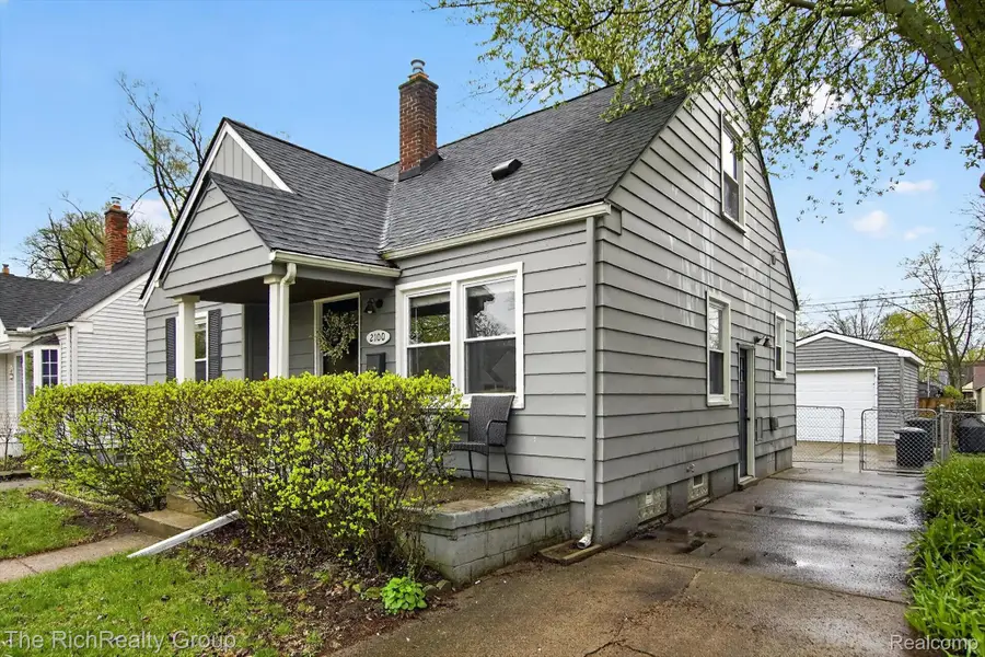 2100 Brockton Avenue, Royal Oak, MI 48067 - #3
